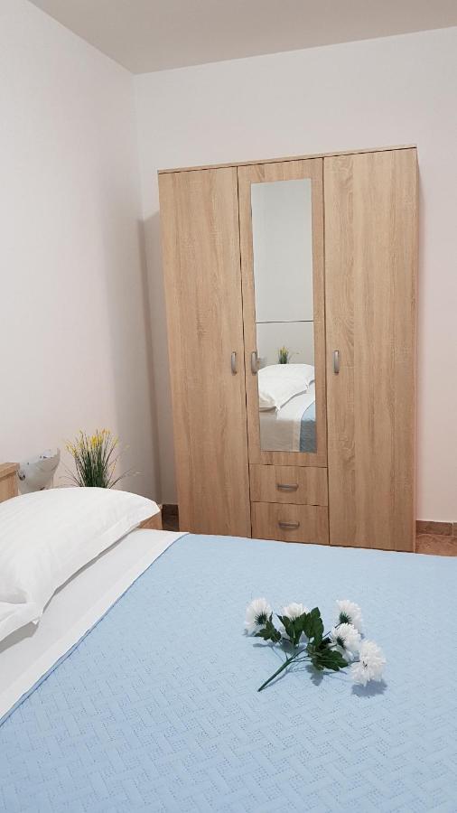 Ruzica Apartments Mirca  Ngoại thất bức ảnh