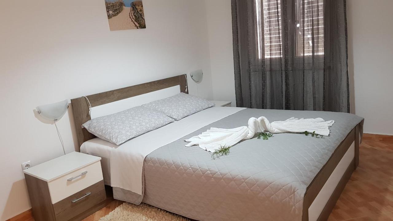 Ruzica Apartments Mirca  Ngoại thất bức ảnh